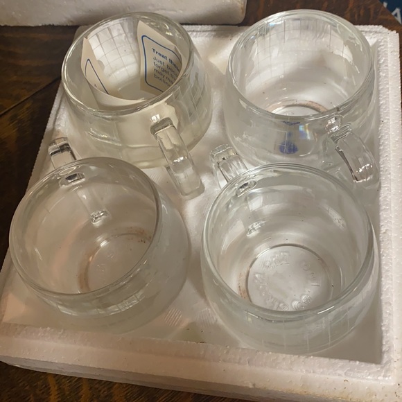 Vintage nestle company world mugs-4 count - Picture 1 of 2